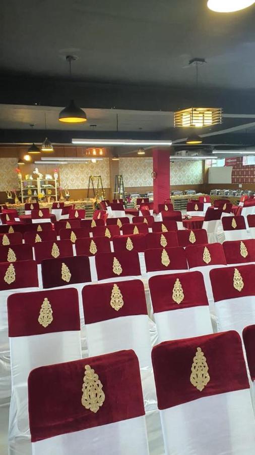 Jb Residency Zirakpur !! Top Rated & Most Awarded Property In Zirakpur Hotell Eksteriør bilde